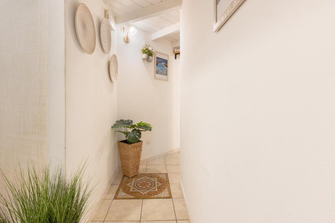 Cagliarifornia Bed & Breakfast Bagian luar foto